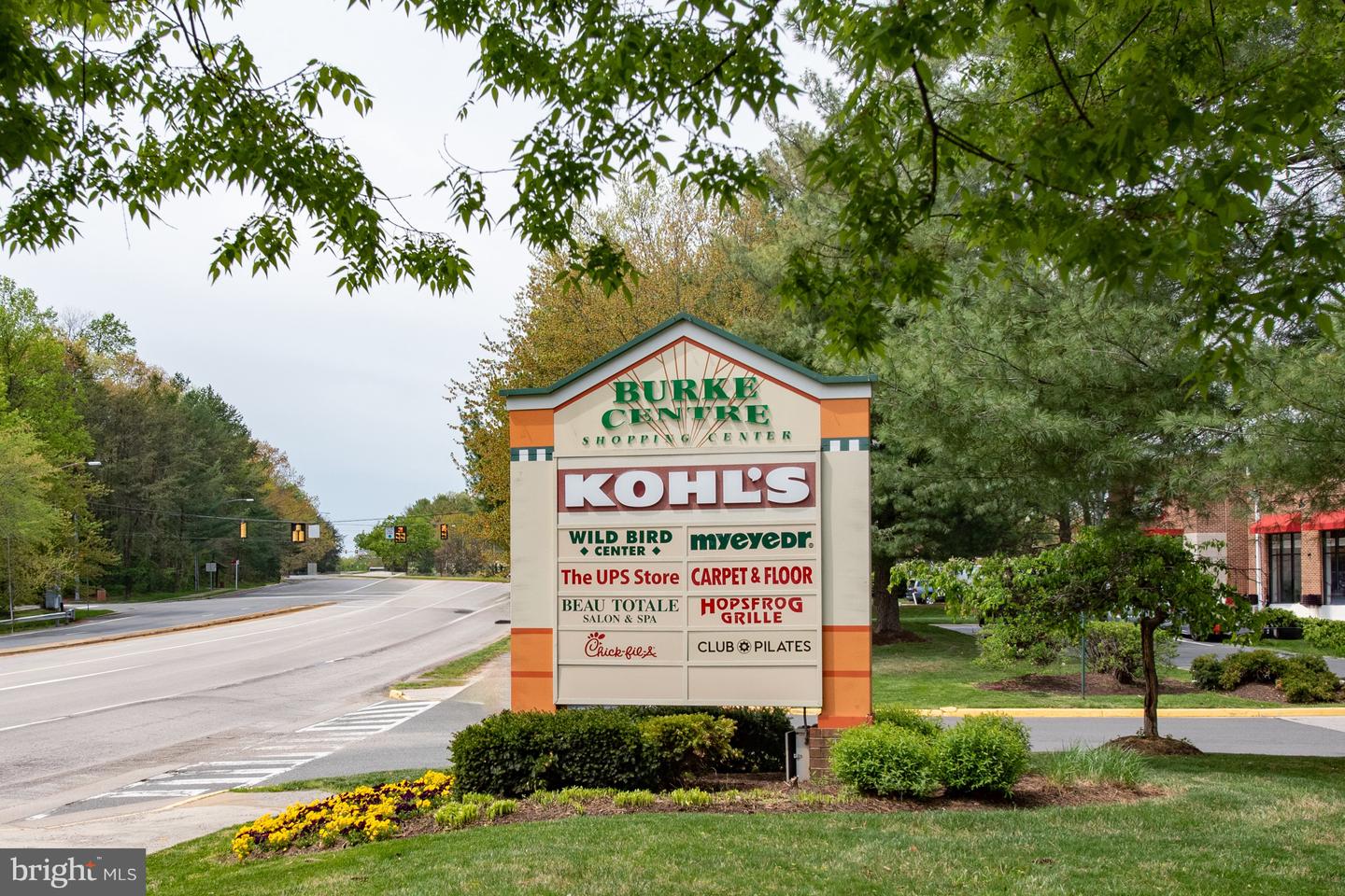 5602 SUMMER OAK WAY, BURKE, Virginia 22015, 2 Bedrooms Bedrooms, 9 Rooms Rooms,1 BathroomBathrooms,Residential,For sale,5602 SUMMER OAK WAY,VAFX2279984 MLS # VAFX2279984 5602 SUMMER OAK WAY, BURKE, Virginia 22015, 2 Bedrooms Bedrooms, 9 Rooms Rooms,1 BathroomBathrooms,Residential,For sale,5602 SUMMER OAK WAY,VAFX2279984 MLS # VAFX2279984