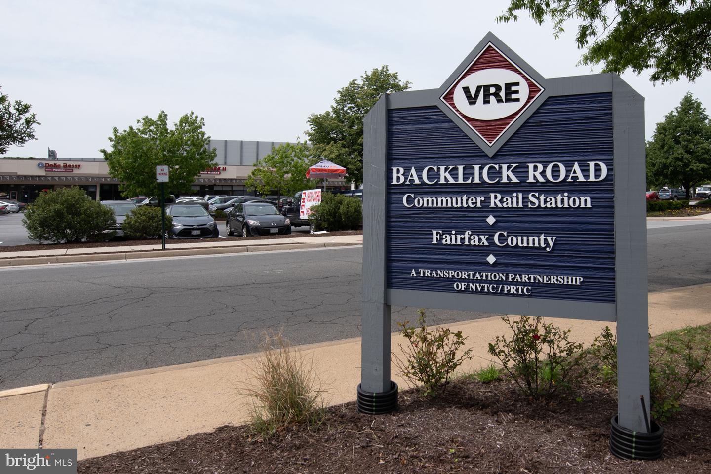 5602 SUMMER OAK WAY, BURKE, Virginia 22015, 2 Bedrooms Bedrooms, 9 Rooms Rooms,1 BathroomBathrooms,Residential,For sale,5602 SUMMER OAK WAY,VAFX2279984 MLS # VAFX2279984 5602 SUMMER OAK WAY, BURKE, Virginia 22015, 2 Bedrooms Bedrooms, 9 Rooms Rooms,1 BathroomBathrooms,Residential,For sale,5602 SUMMER OAK WAY,VAFX2279984 MLS # VAFX2279984