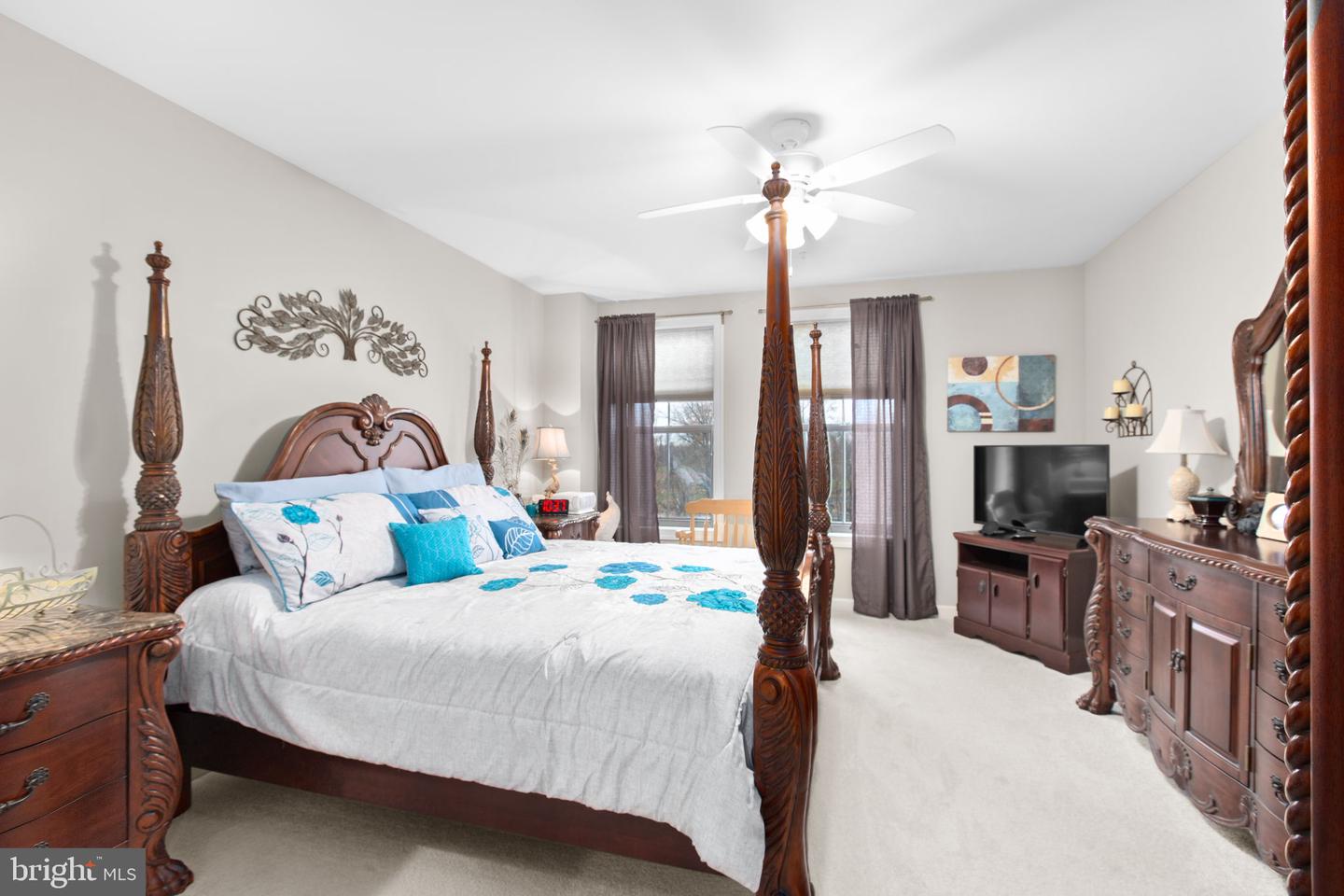 485 HARBOR SIDE ST #412, WOODBRIDGE, Virginia 22191, 2 Bedrooms Bedrooms, ,2 BathroomsBathrooms,Residential,For sale,485 HARBOR SIDE ST #412,VAPW2108008 MLS # VAPW2108008