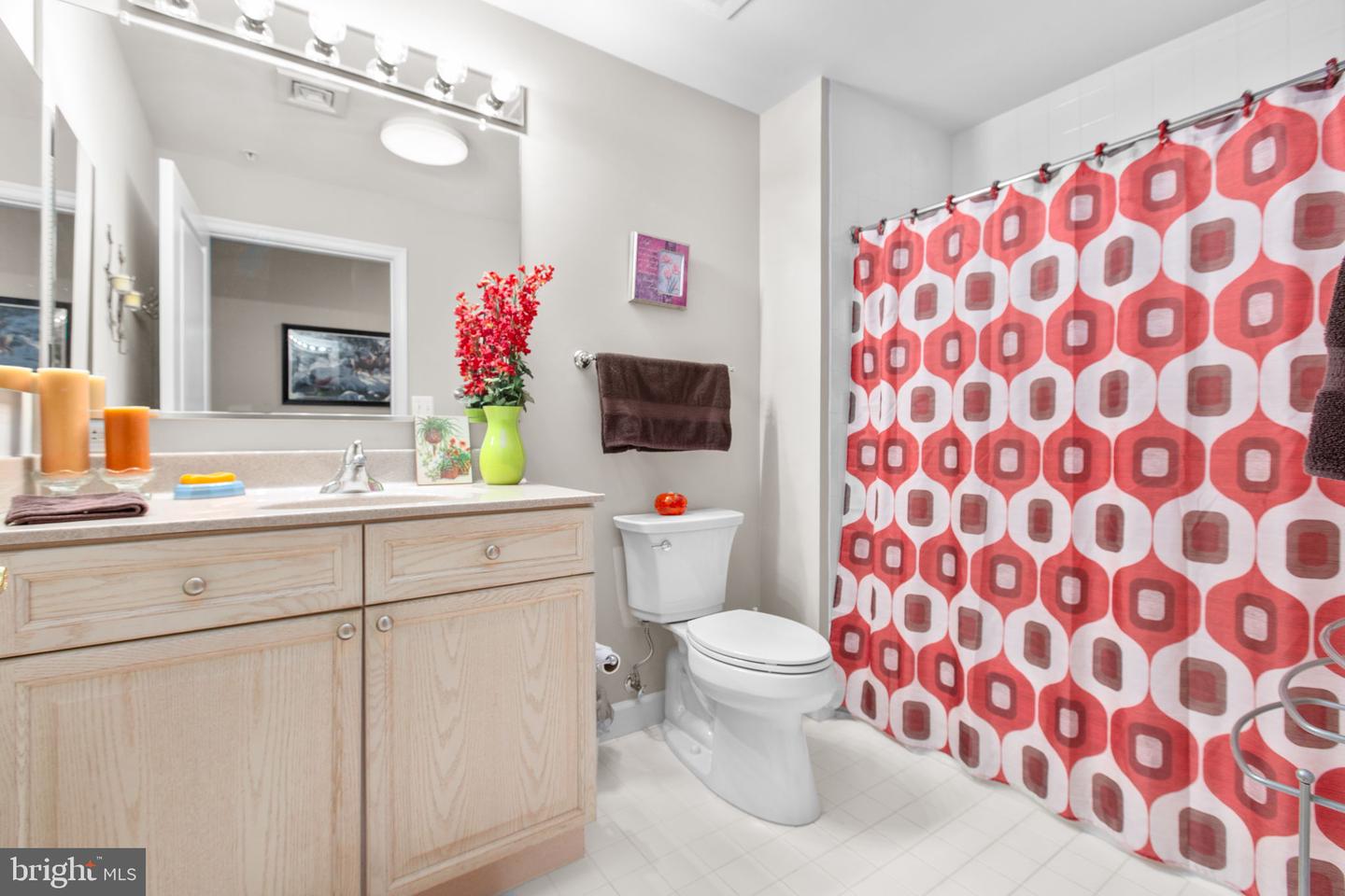 485 HARBOR SIDE ST #412, WOODBRIDGE, Virginia 22191, 2 Bedrooms Bedrooms, ,2 BathroomsBathrooms,Residential,For sale,485 HARBOR SIDE ST #412,VAPW2108008 MLS # VAPW2108008