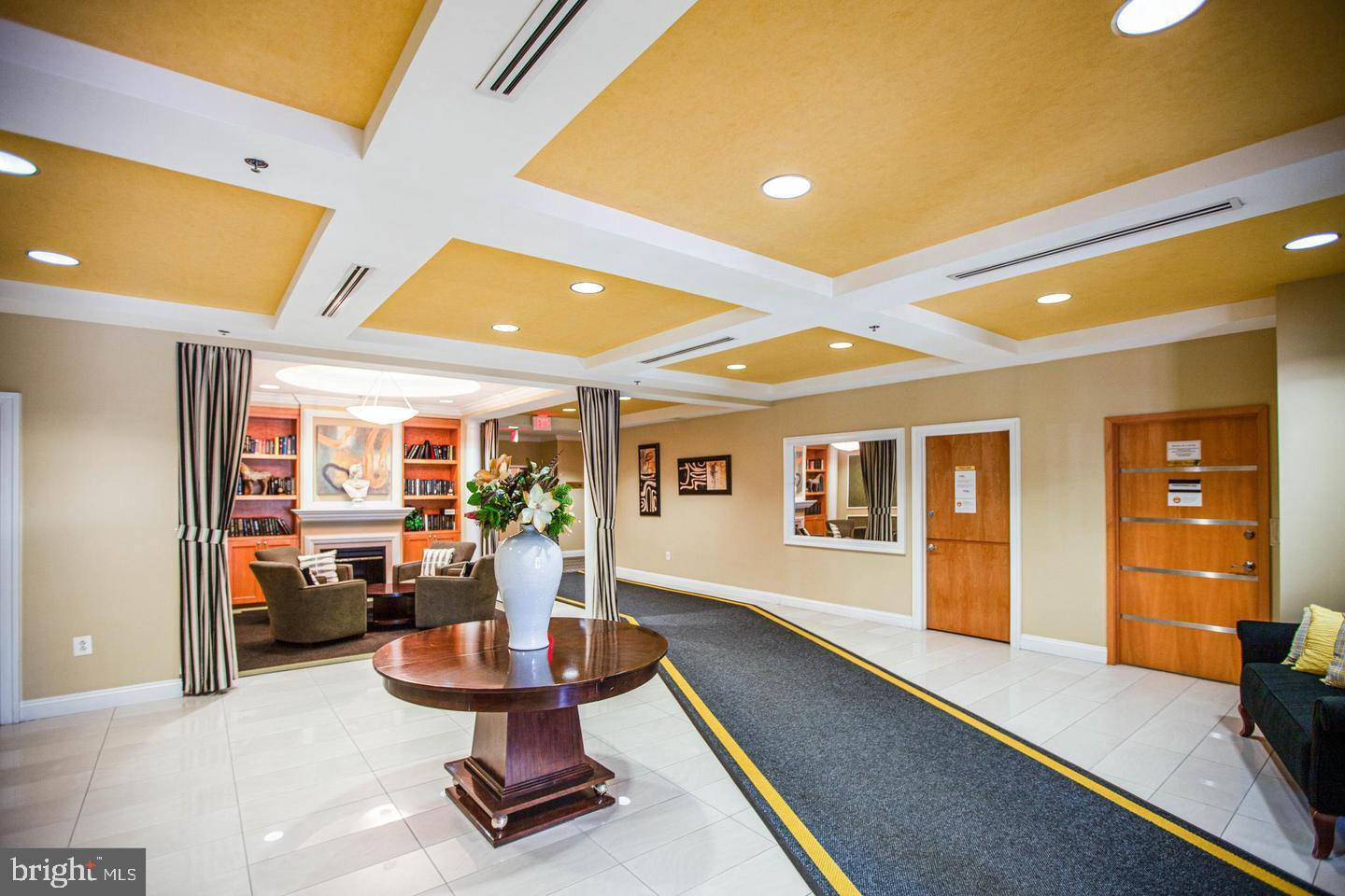 485 HARBOR SIDE ST #412, WOODBRIDGE, Virginia 22191, 2 Bedrooms Bedrooms, ,2 BathroomsBathrooms,Residential,For sale,485 HARBOR SIDE ST #412,VAPW2108008 MLS # VAPW2108008