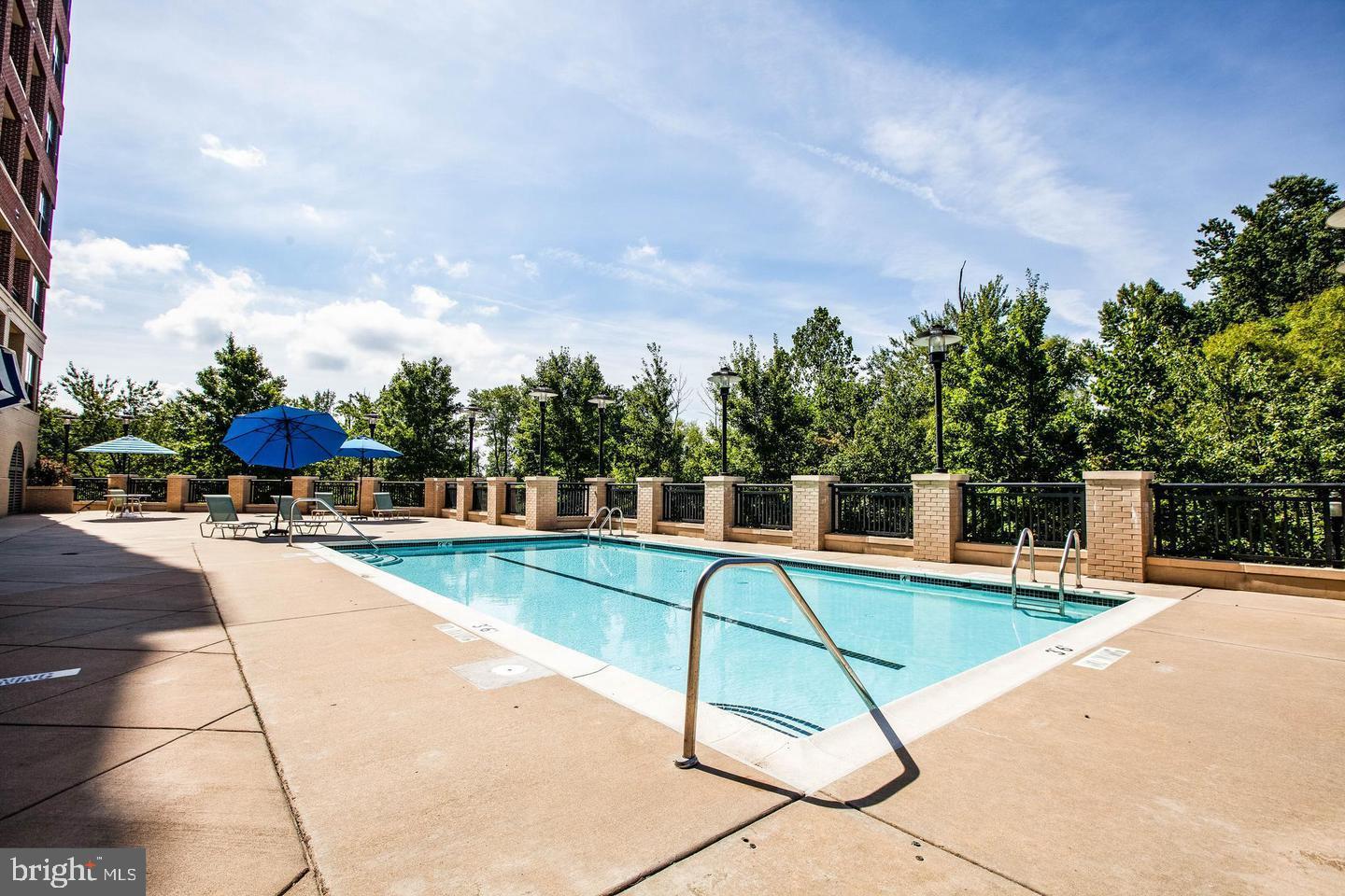 485 HARBOR SIDE ST #412, WOODBRIDGE, Virginia 22191, 2 Bedrooms Bedrooms, ,2 BathroomsBathrooms,Residential,For sale,485 HARBOR SIDE ST #412,VAPW2108008 MLS # VAPW2108008