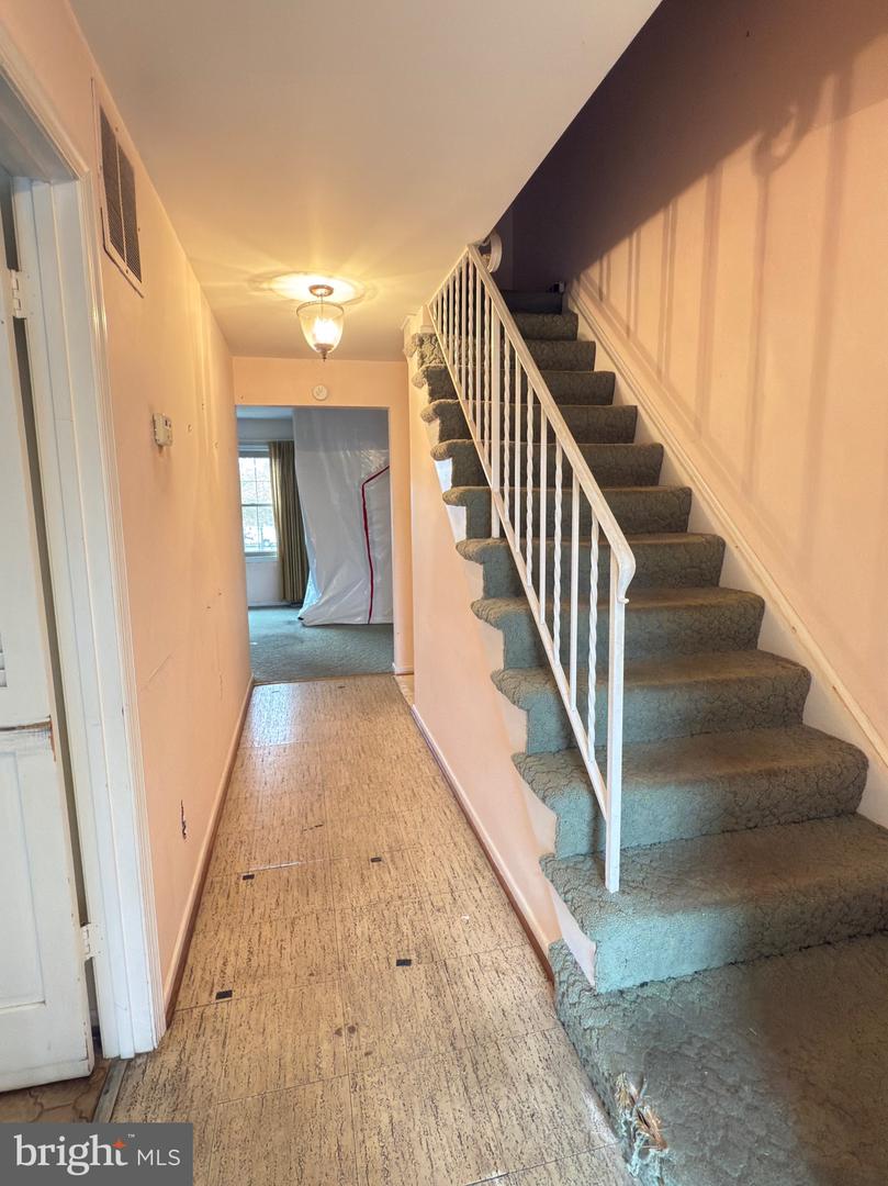 407 MILL ST SE, VIENNA, Virginia 22180, 3 Bedrooms Bedrooms, ,2 BathroomsBathrooms,Residential,For sale,407 MILL ST SE,VAFX2279750 MLS # VAFX2279750