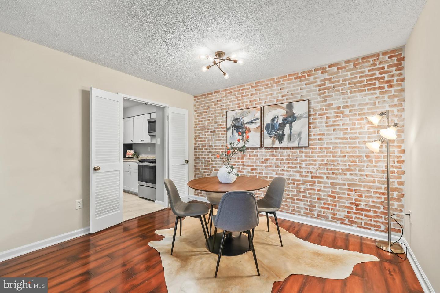 5300 HOLMES RUN PKWY #410, ALEXANDRIA, Virginia 22304, 1 Bedroom Bedrooms, ,1 BathroomBathrooms,Residential,For sale,5300 HOLMES RUN PKWY #410,VAAX2051926 MLS # VAAX2051926