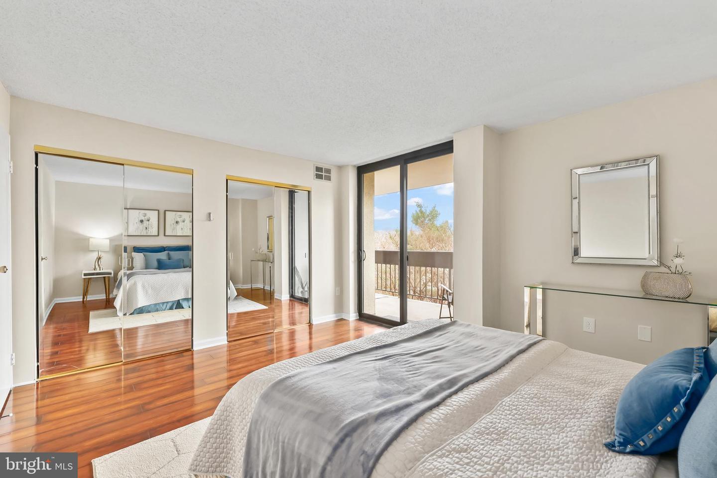 5300 HOLMES RUN PKWY #410, ALEXANDRIA, Virginia 22304, 1 Bedroom Bedrooms, ,1 BathroomBathrooms,Residential,For sale,5300 HOLMES RUN PKWY #410,VAAX2051926 MLS # VAAX2051926