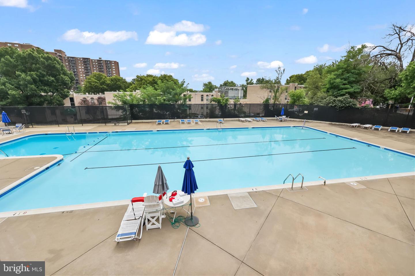 5300 HOLMES RUN PKWY #410, ALEXANDRIA, Virginia 22304, 1 Bedroom Bedrooms, ,1 BathroomBathrooms,Residential,For sale,5300 HOLMES RUN PKWY #410,VAAX2051926 MLS # VAAX2051926