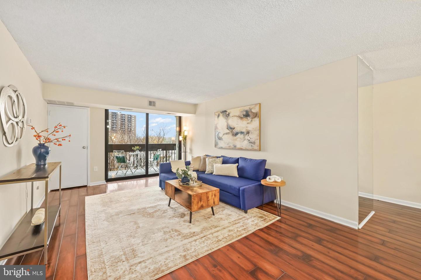 5300 HOLMES RUN PKWY #410, ALEXANDRIA, Virginia 22304, 1 Bedroom Bedrooms, ,1 BathroomBathrooms,Residential,For sale,5300 HOLMES RUN PKWY #410,VAAX2051926 MLS # VAAX2051926