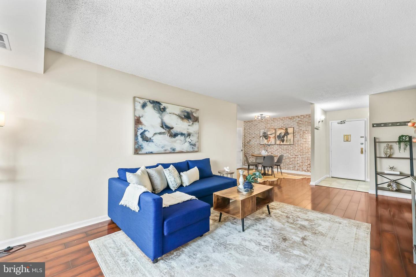 5300 HOLMES RUN PKWY #410, ALEXANDRIA, Virginia 22304, 1 Bedroom Bedrooms, ,1 BathroomBathrooms,Residential,For sale,5300 HOLMES RUN PKWY #410,VAAX2051926 MLS # VAAX2051926