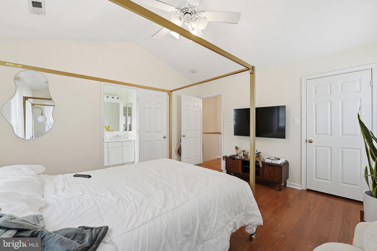 12831 HUNTERBROOK DR, WOODBRIDGE, Virginia 22192, 3 Bedrooms Bedrooms, ,3 BathroomsBathrooms,Residential,For sale,12831 HUNTERBROOK DR,VAPW2108050 MLS # VAPW2108050