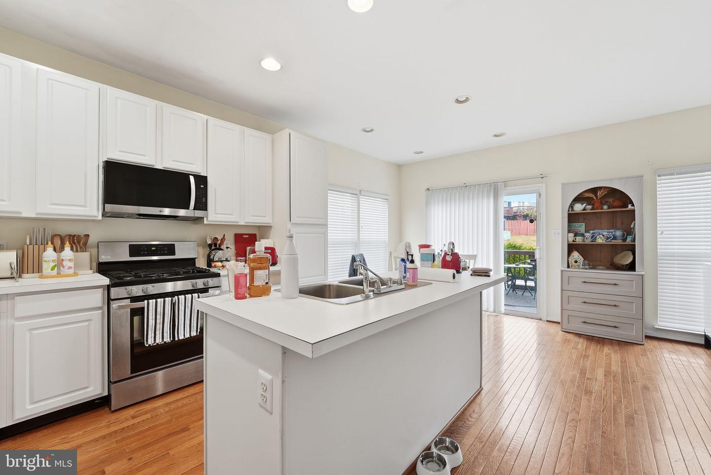 12831 HUNTERBROOK DR, WOODBRIDGE, Virginia 22192, 3 Bedrooms Bedrooms, ,3 BathroomsBathrooms,Residential,For sale,12831 HUNTERBROOK DR,VAPW2108050 MLS # VAPW2108050