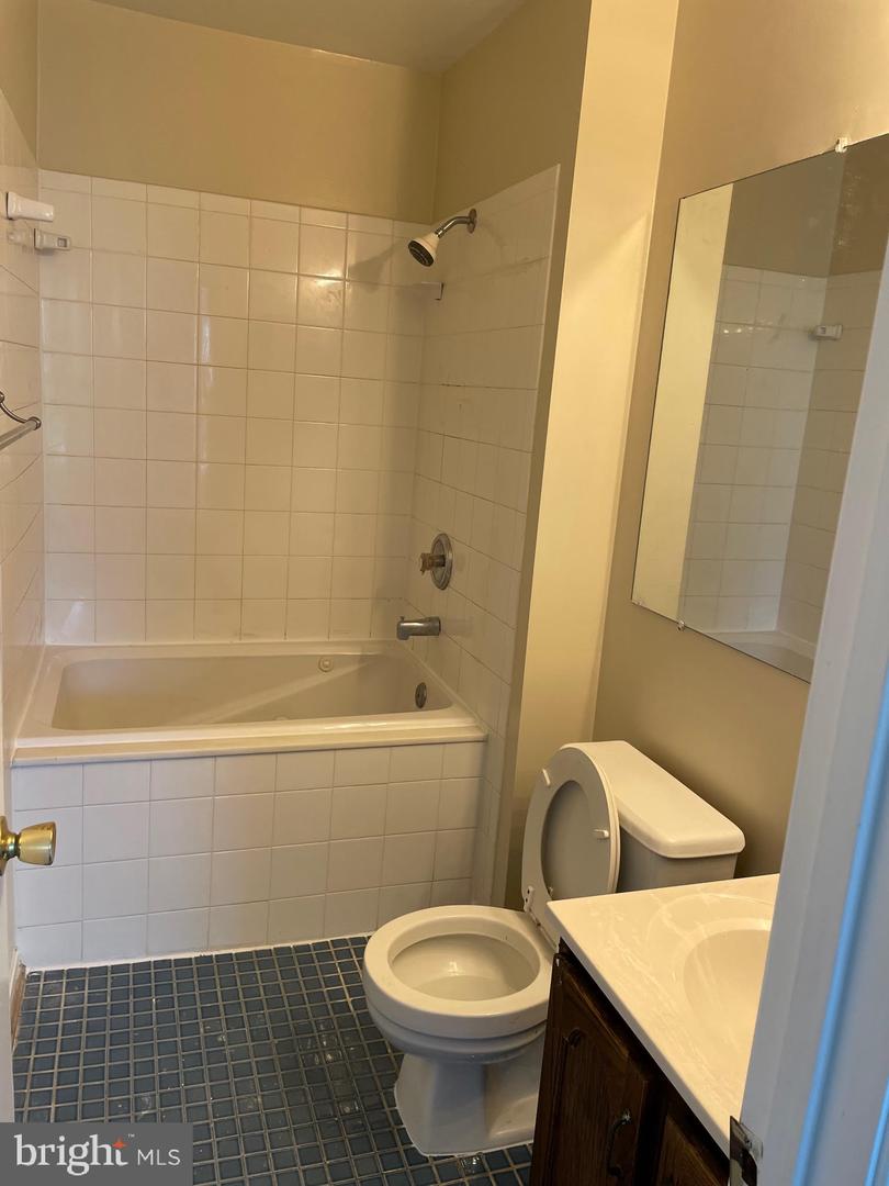 10278 COLONY PARK DR, FAIRFAX, Virginia 22032, 3 Bedrooms Bedrooms, ,2 BathroomsBathrooms,Residential,For sale,10278 COLONY PARK DR,VAFX2279898 MLS # VAFX2279898