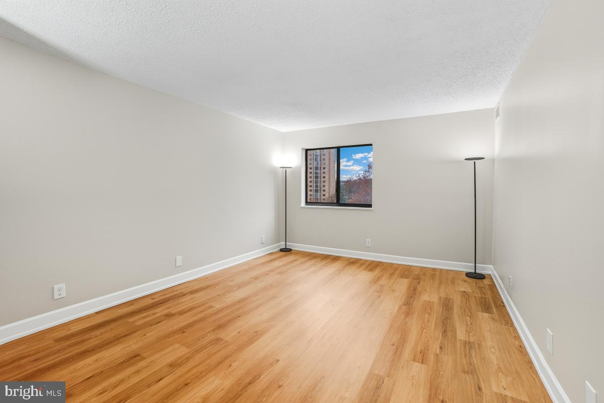 5904 MOUNT EAGLE DR #601, ALEXANDRIA, Virginia 22303, 2 Bedrooms Bedrooms, 8 Rooms Rooms,2 BathroomsBathrooms,Residential,For sale,5904 MOUNT EAGLE DR #601,VAFX2279938 MLS # VAFX2279938