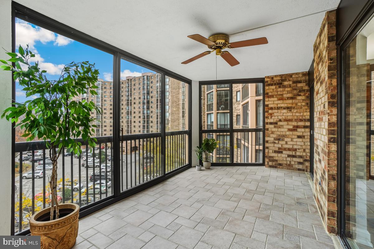 5904 MOUNT EAGLE DR #601, ALEXANDRIA, Virginia 22303, 2 Bedrooms Bedrooms, 8 Rooms Rooms,2 BathroomsBathrooms,Residential,For sale,5904 MOUNT EAGLE DR #601,VAFX2279938 MLS # VAFX2279938