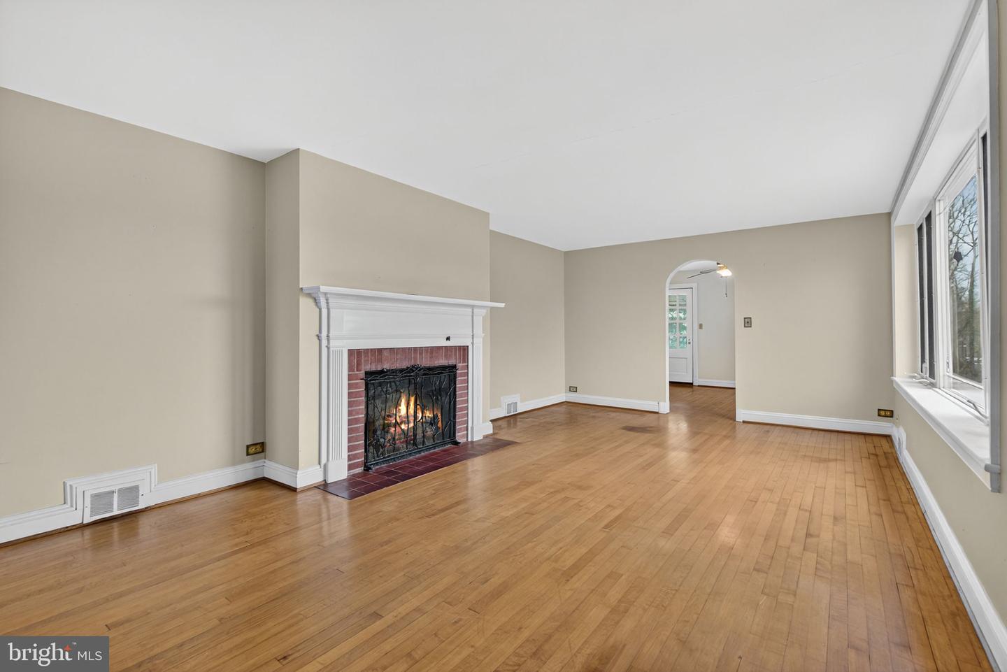 335 W ASHER ST, CULPEPER, Virginia 22701, 4 Bedrooms Bedrooms, ,2 BathroomsBathrooms,Residential,For sale,335 W ASHER ST,VACU2012126 MLS # VACU2012126