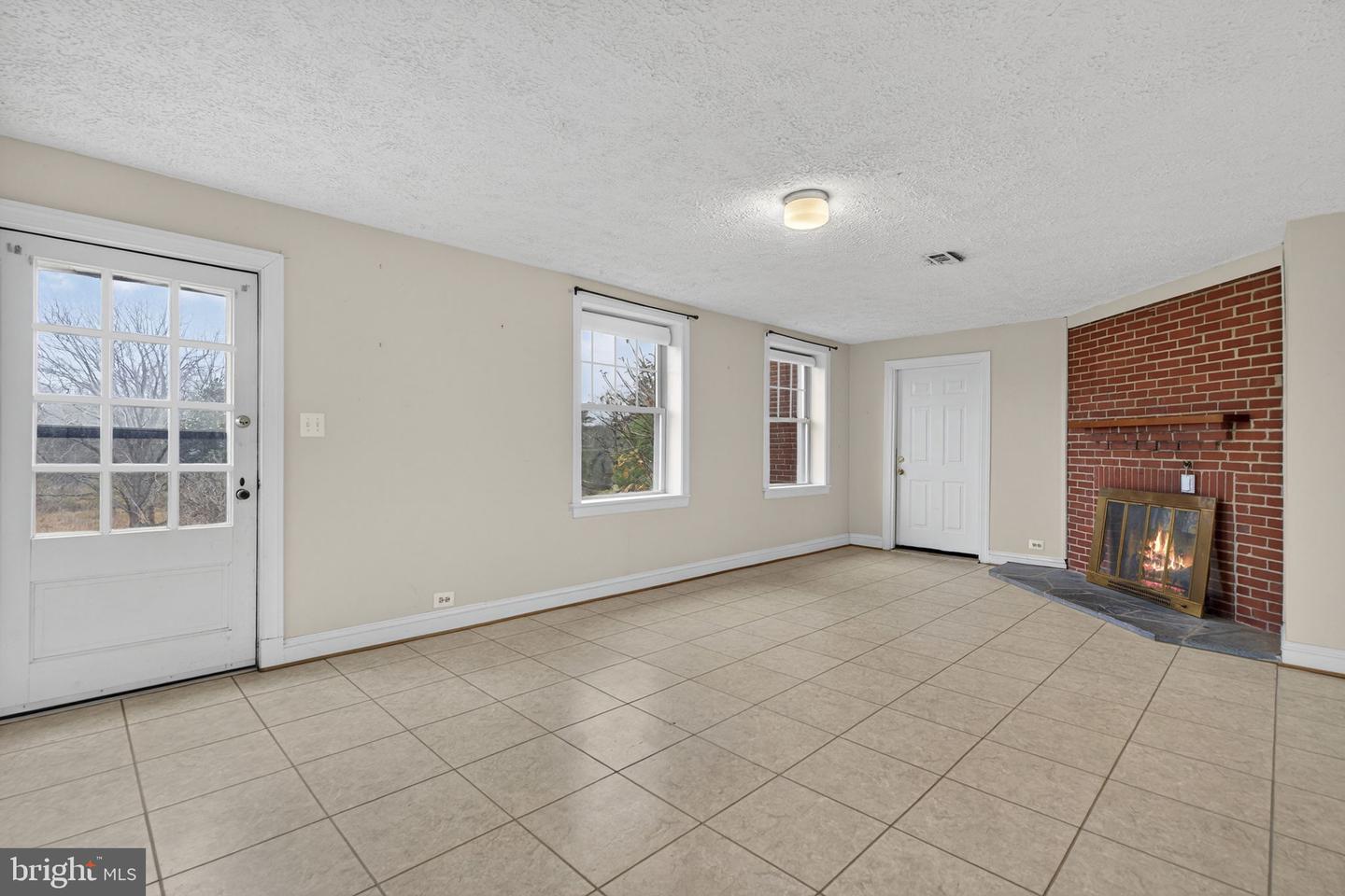 335 W ASHER ST, CULPEPER, Virginia 22701, 4 Bedrooms Bedrooms, ,2 BathroomsBathrooms,Residential,For sale,335 W ASHER ST,VACU2012126 MLS # VACU2012126