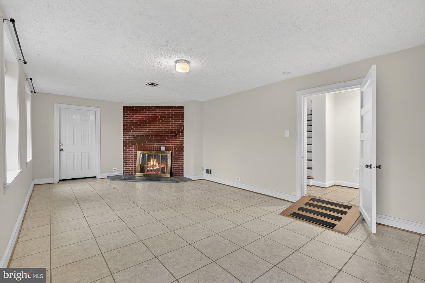 335 W ASHER ST, CULPEPER, Virginia 22701, 4 Bedrooms Bedrooms, ,2 BathroomsBathrooms,Residential,For sale,335 W ASHER ST,VACU2012126 MLS # VACU2012126