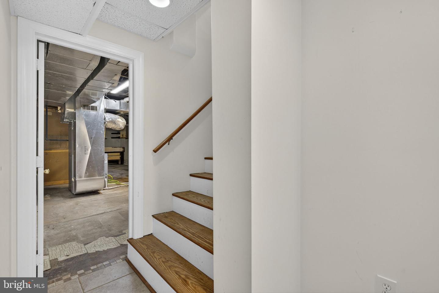 335 W ASHER ST, CULPEPER, Virginia 22701, 4 Bedrooms Bedrooms, ,2 BathroomsBathrooms,Residential,For sale,335 W ASHER ST,VACU2012126 MLS # VACU2012126