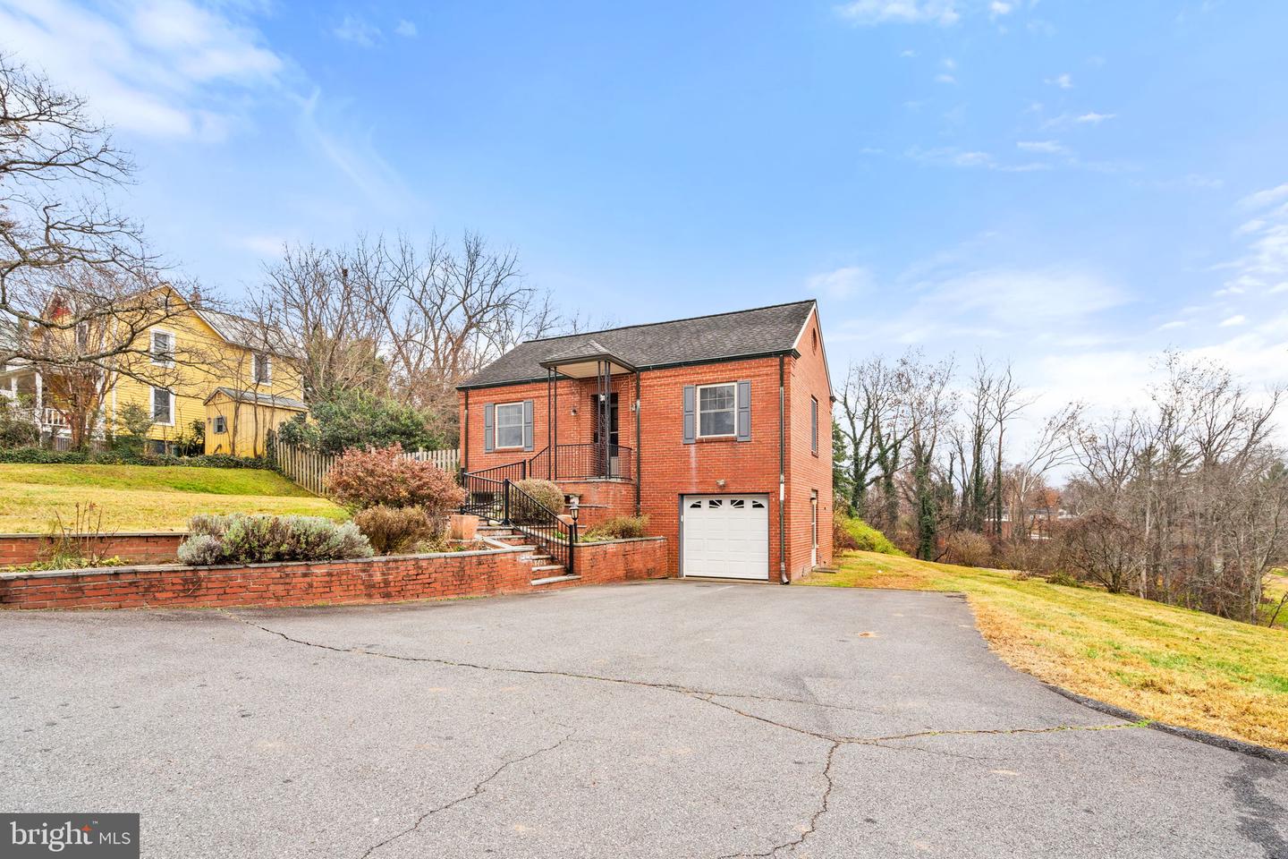 335 W ASHER ST, CULPEPER, Virginia 22701, 4 Bedrooms Bedrooms, ,2 BathroomsBathrooms,Residential,For sale,335 W ASHER ST,VACU2012126 MLS # VACU2012126