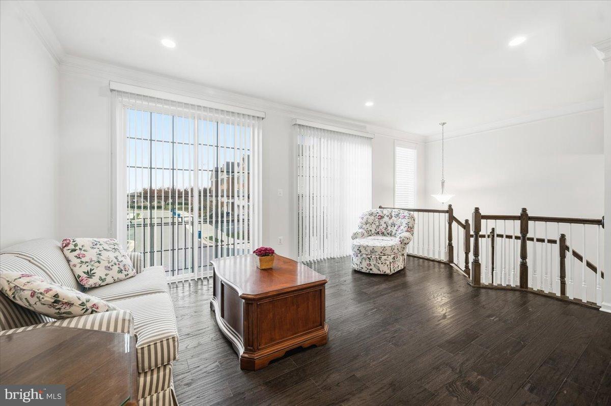 42822 EDGEGROVE TER, ASHBURN, Virginia 20148, 3 Bedrooms Bedrooms, 9 Rooms Rooms,3 BathroomsBathrooms,Residential,For sale,42822 EDGEGROVE TER,VALO2111454 MLS # VALO2111454