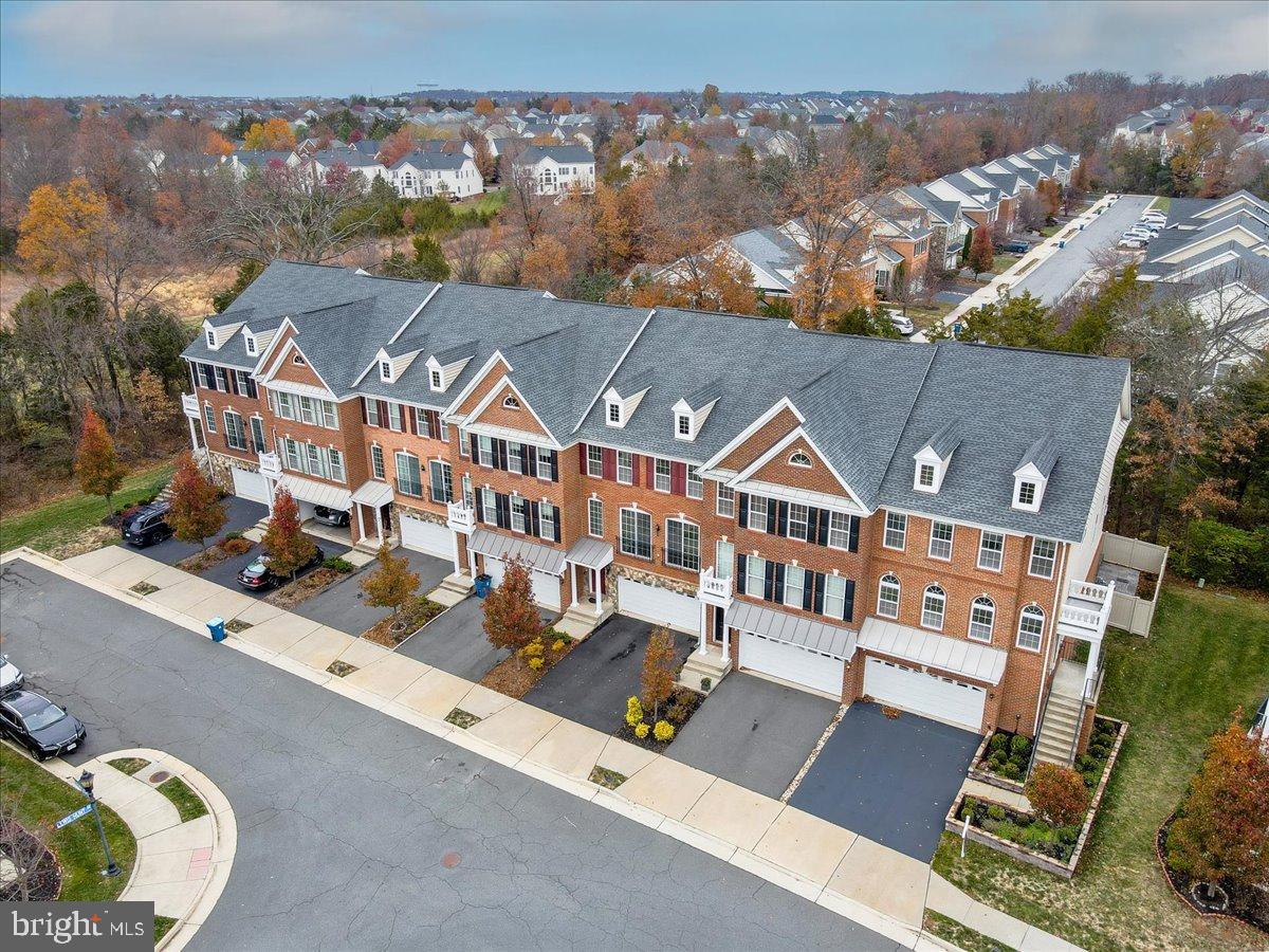 42822 EDGEGROVE TER, ASHBURN, Virginia 20148, 3 Bedrooms Bedrooms, 9 Rooms Rooms,3 BathroomsBathrooms,Residential,For sale,42822 EDGEGROVE TER,VALO2111454 MLS # VALO2111454