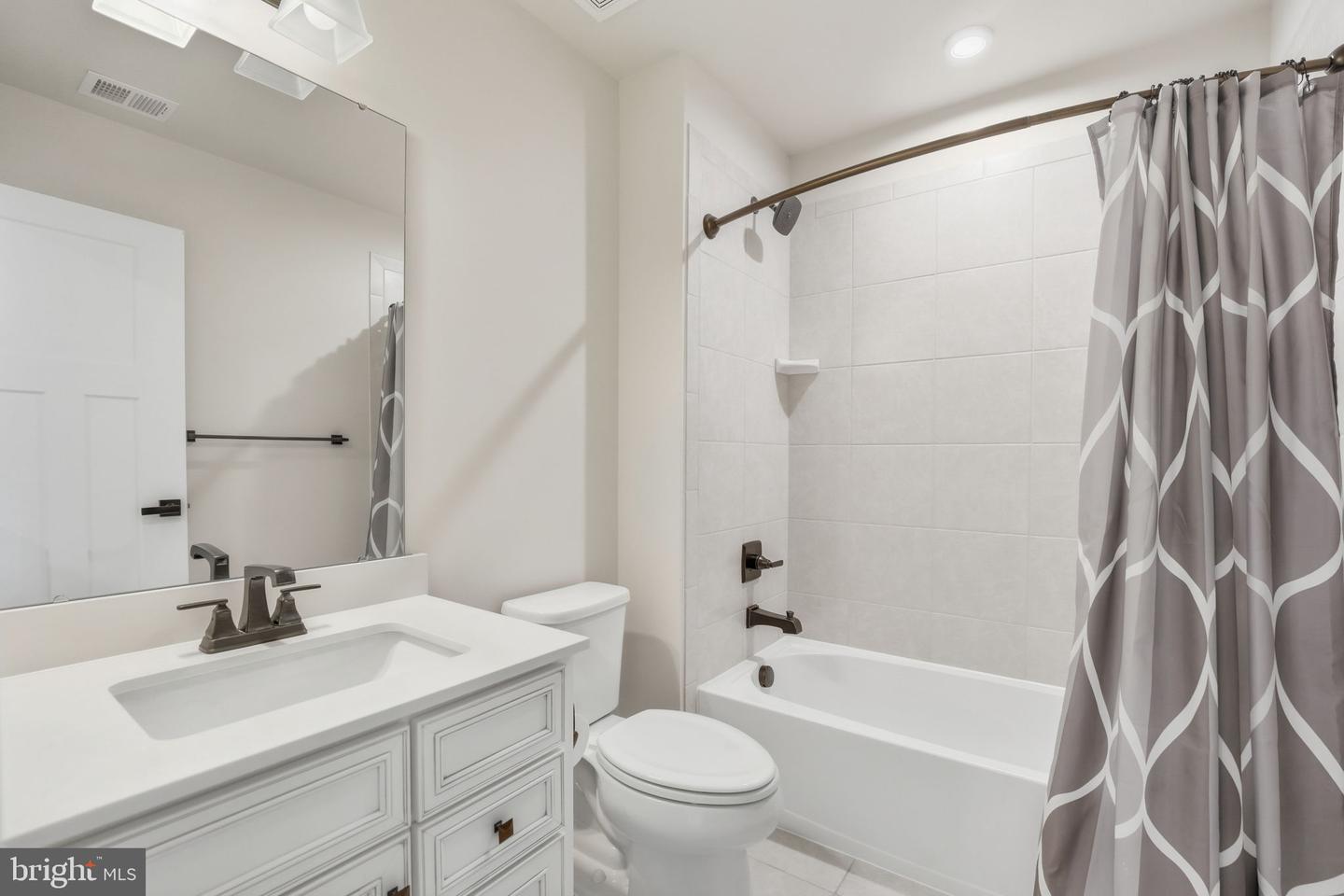 11202 PRESWICK LN, SPOTSYLVANIA, Virginia 22551, 7 Bedrooms Bedrooms, ,5 BathroomsBathrooms,Residential,For sale,11202 PRESWICK LN,VASP2037738 MLS # VASP2037738