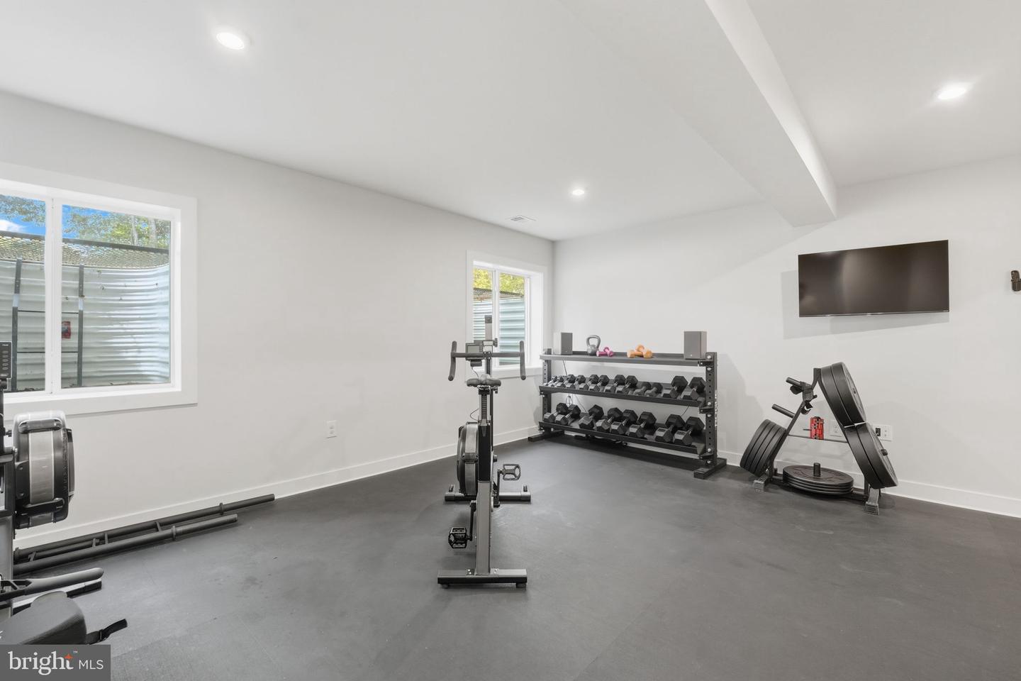 11202 PRESWICK LN, SPOTSYLVANIA, Virginia 22551, 7 Bedrooms Bedrooms, ,5 BathroomsBathrooms,Residential,For sale,11202 PRESWICK LN,VASP2037738 MLS # VASP2037738