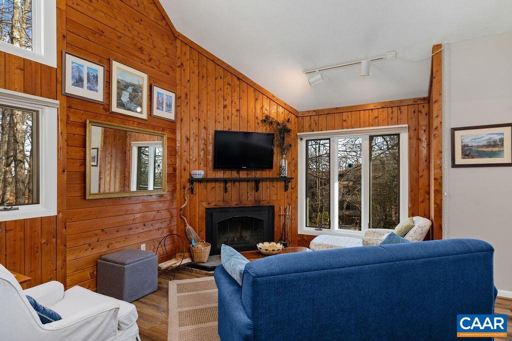 453 THREE RIDGES CONDOS, WINTERGREEN RESORT, Virginia 22967, 2 Bedrooms Bedrooms, ,2 BathroomsBathrooms,Residential,For sale,453 THREE RIDGES CONDOS,671316 MLS # 671316