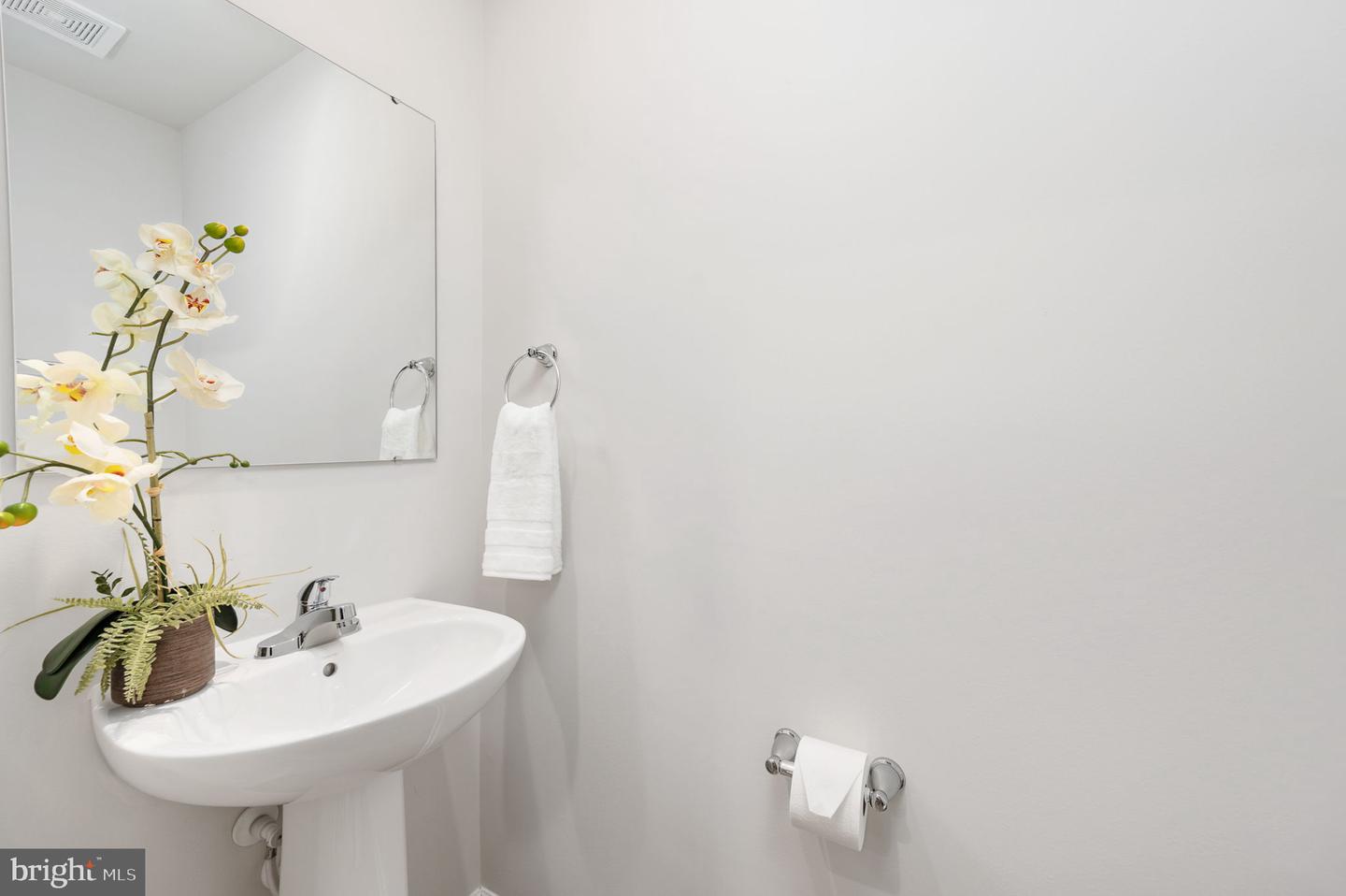 7233 STATESMAN BLVD, RUTHER GLEN, Virginia 22546, 3 Bedrooms Bedrooms, ,2 BathroomsBathrooms,Residential,For sale,7233 STATESMAN BLVD,VACV2009146 MLS # VACV2009146 7233 STATESMAN BLVD, RUTHER GLEN, Virginia 22546, 3 Bedrooms Bedrooms, ,2 BathroomsBathrooms,Residential,For sale,7233 STATESMAN BLVD,VACV2009146 MLS # VACV2009146