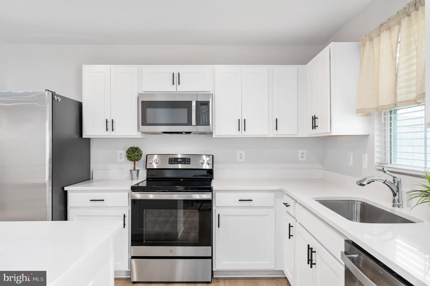 7233 STATESMAN BLVD, RUTHER GLEN, Virginia 22546, 3 Bedrooms Bedrooms, ,2 BathroomsBathrooms,Residential,For sale,7233 STATESMAN BLVD,VACV2009146 MLS # VACV2009146 7233 STATESMAN BLVD, RUTHER GLEN, Virginia 22546, 3 Bedrooms Bedrooms, ,2 BathroomsBathrooms,Residential,For sale,7233 STATESMAN BLVD,VACV2009146 MLS # VACV2009146