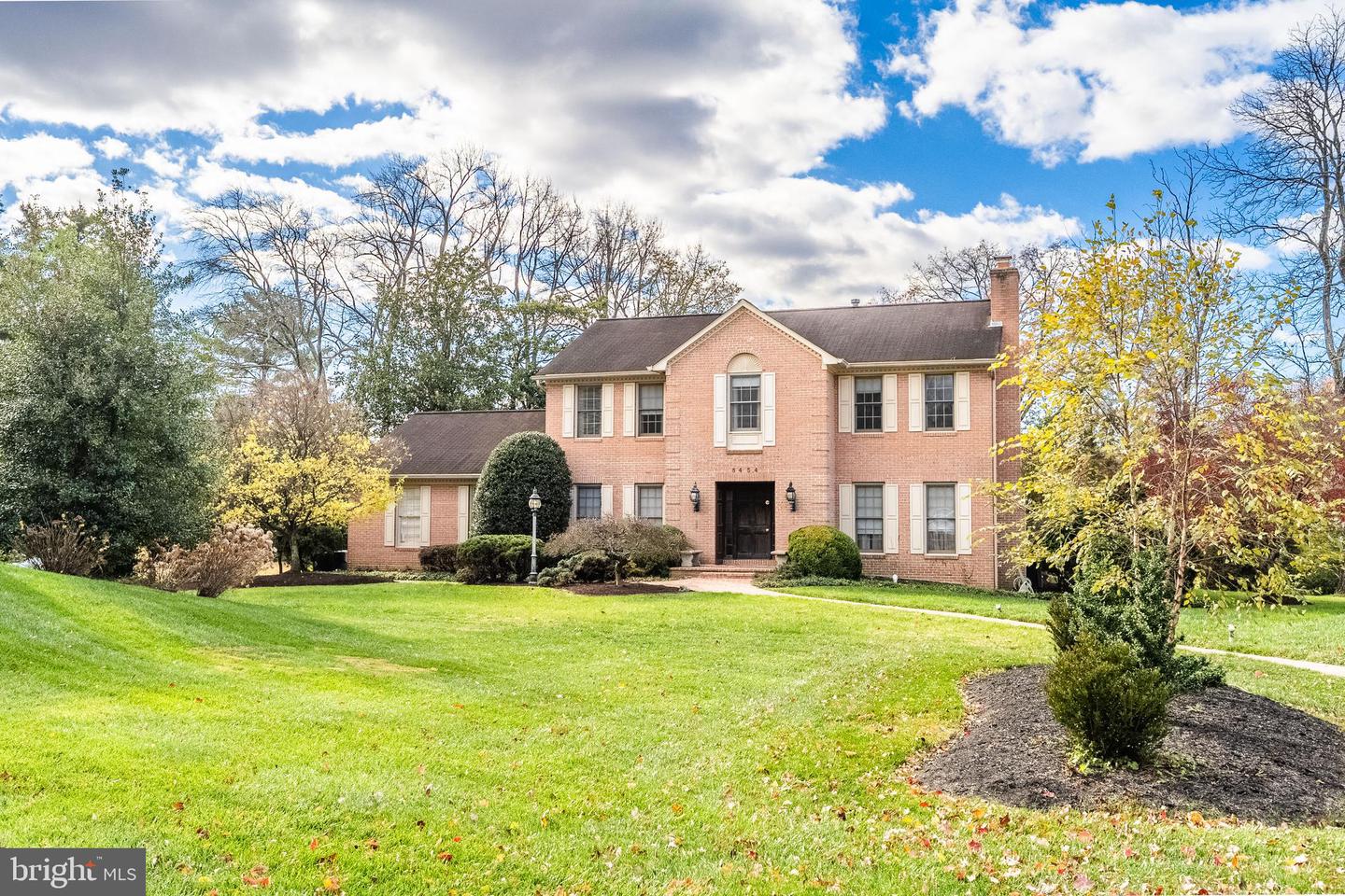 8454 TOLL HOUSE RD, ANNANDALE, Virginia 22003, 5 Bedrooms Bedrooms, ,3 BathroomsBathrooms,Residential,For sale,8454 TOLL HOUSE RD,VAFX2279906 MLS # VAFX2279906