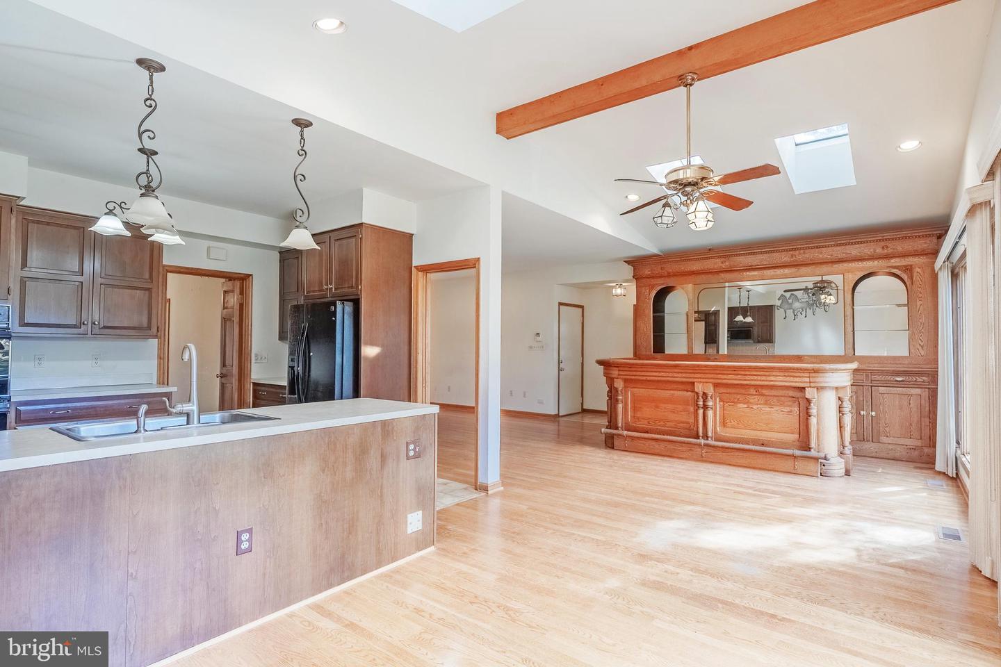 8454 TOLL HOUSE RD, ANNANDALE, Virginia 22003, 5 Bedrooms Bedrooms, ,3 BathroomsBathrooms,Residential,For sale,8454 TOLL HOUSE RD,VAFX2279906 MLS # VAFX2279906