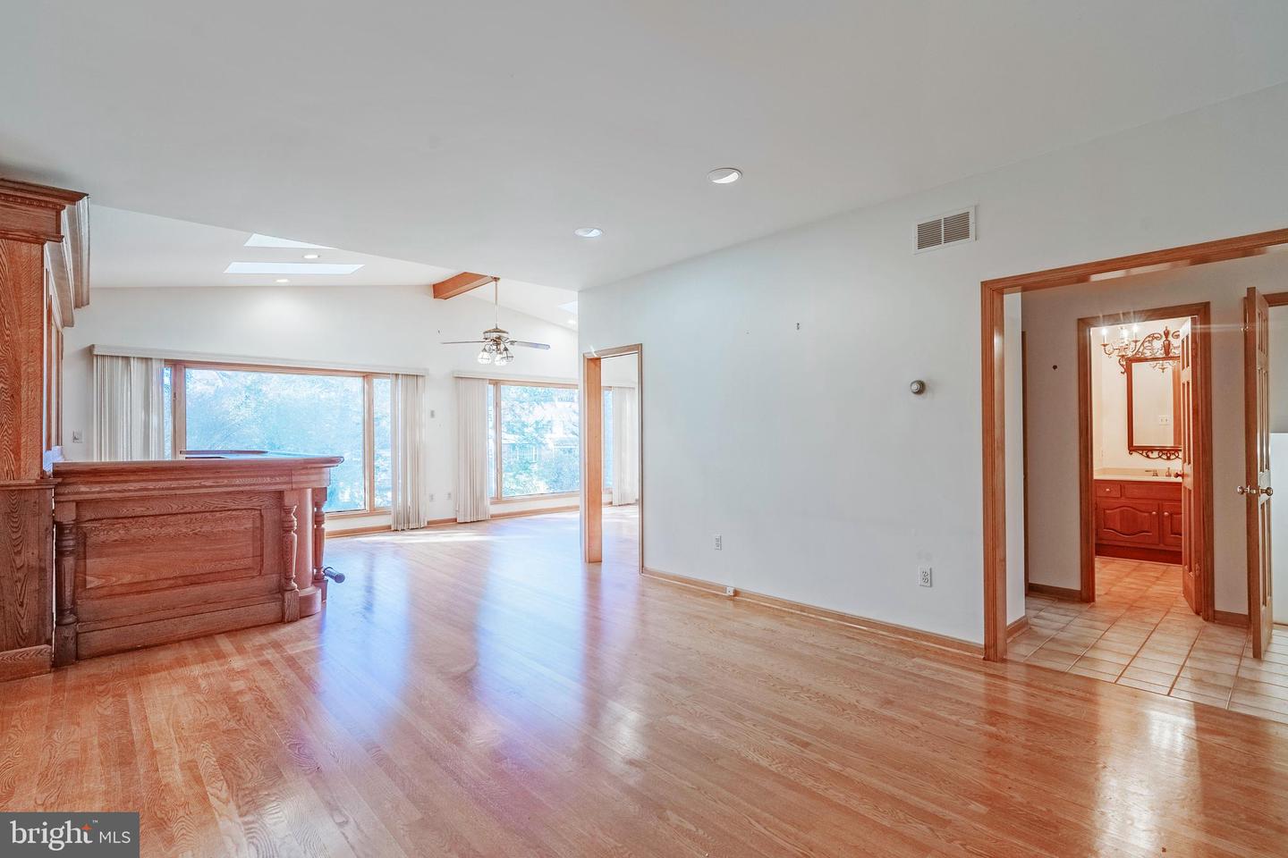 8454 TOLL HOUSE RD, ANNANDALE, Virginia 22003, 5 Bedrooms Bedrooms, ,3 BathroomsBathrooms,Residential,For sale,8454 TOLL HOUSE RD,VAFX2279906 MLS # VAFX2279906