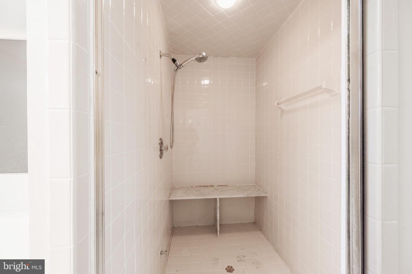 8454 TOLL HOUSE RD, ANNANDALE, Virginia 22003, 5 Bedrooms Bedrooms, ,3 BathroomsBathrooms,Residential,For sale,8454 TOLL HOUSE RD,VAFX2279906 MLS # VAFX2279906