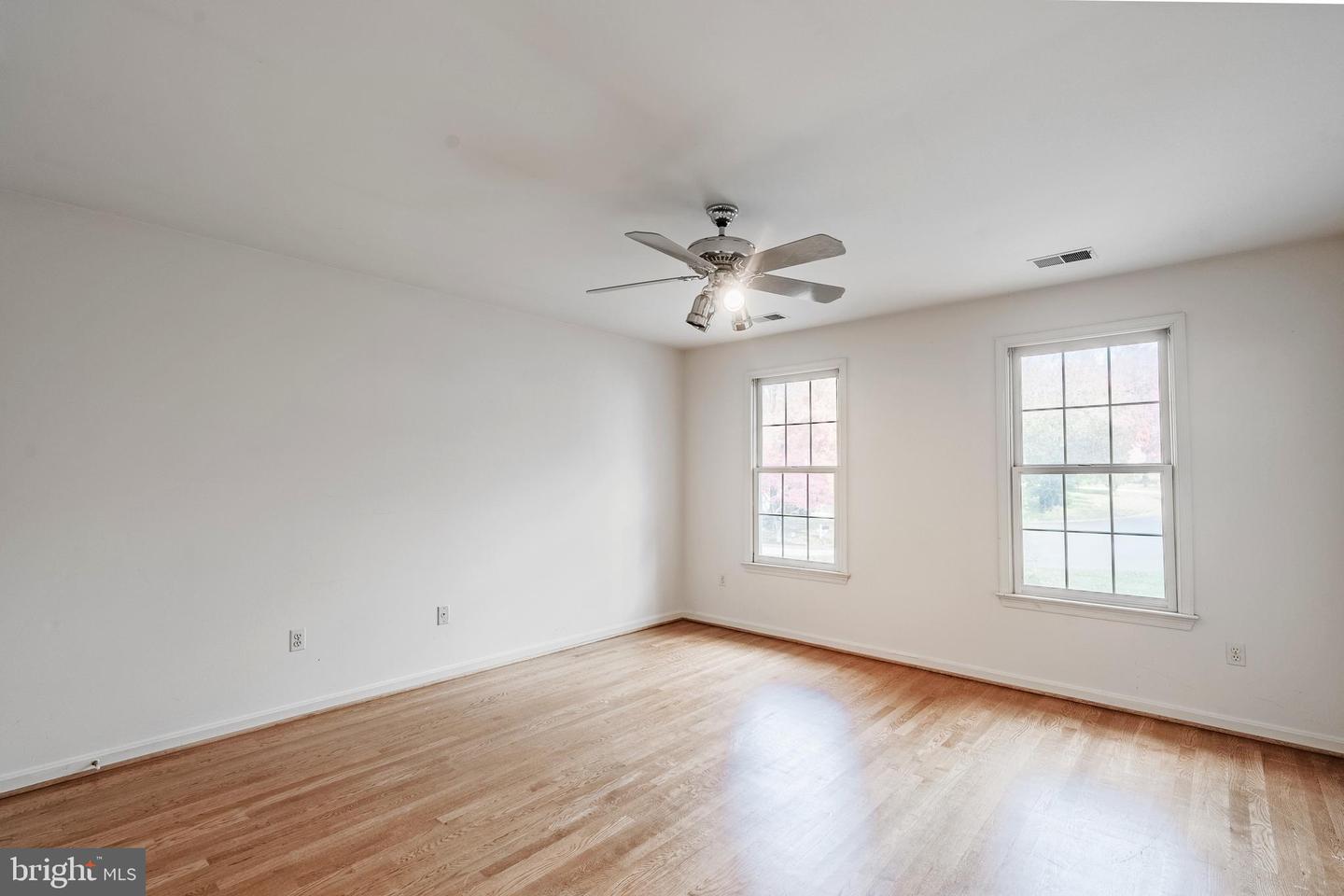 8454 TOLL HOUSE RD, ANNANDALE, Virginia 22003, 5 Bedrooms Bedrooms, ,3 BathroomsBathrooms,Residential,For sale,8454 TOLL HOUSE RD,VAFX2279906 MLS # VAFX2279906