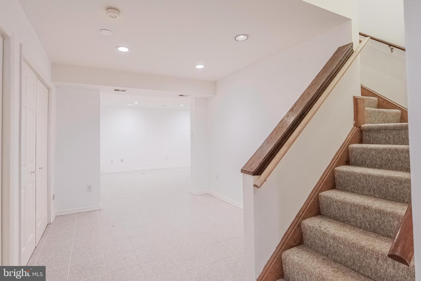 8454 TOLL HOUSE RD, ANNANDALE, Virginia 22003, 5 Bedrooms Bedrooms, ,3 BathroomsBathrooms,Residential,For sale,8454 TOLL HOUSE RD,VAFX2279906 MLS # VAFX2279906