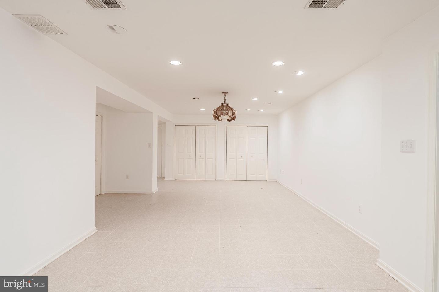 8454 TOLL HOUSE RD, ANNANDALE, Virginia 22003, 5 Bedrooms Bedrooms, ,3 BathroomsBathrooms,Residential,For sale,8454 TOLL HOUSE RD,VAFX2279906 MLS # VAFX2279906