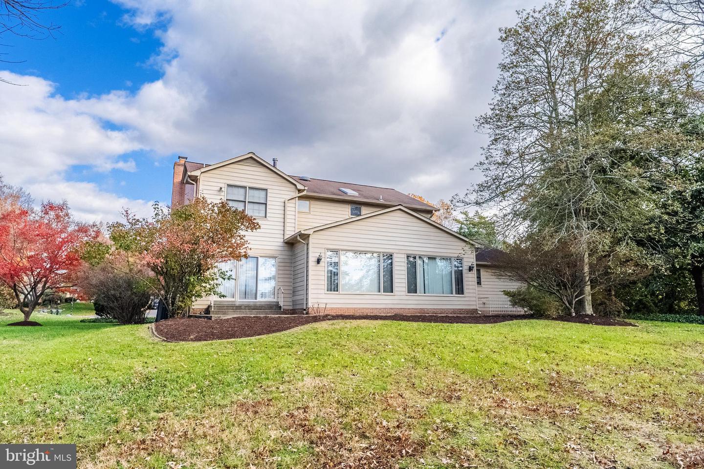 8454 TOLL HOUSE RD, ANNANDALE, Virginia 22003, 5 Bedrooms Bedrooms, ,3 BathroomsBathrooms,Residential,For sale,8454 TOLL HOUSE RD,VAFX2279906 MLS # VAFX2279906