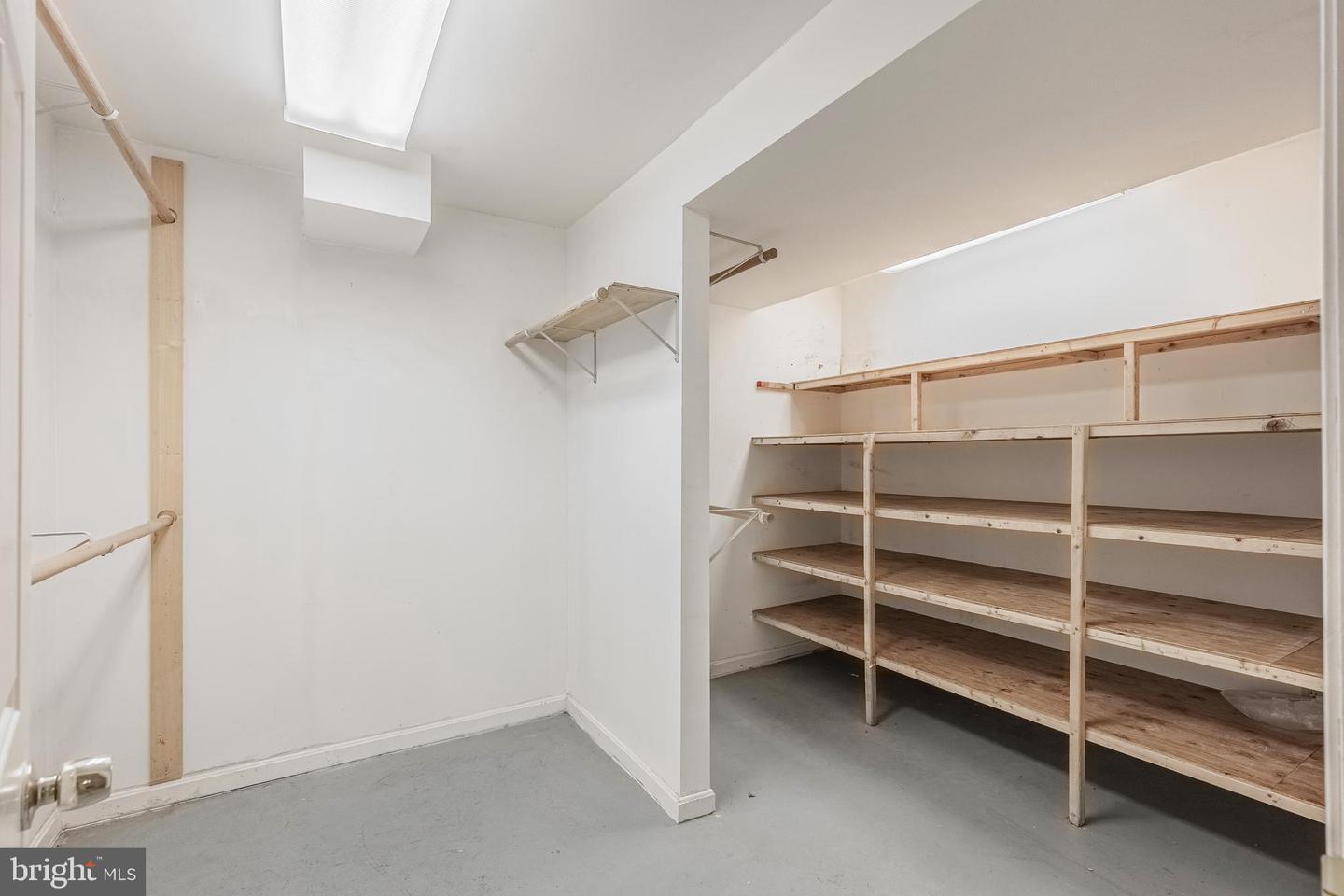 8454 TOLL HOUSE RD, ANNANDALE, Virginia 22003, 5 Bedrooms Bedrooms, ,3 BathroomsBathrooms,Residential,For sale,8454 TOLL HOUSE RD,VAFX2279906 MLS # VAFX2279906