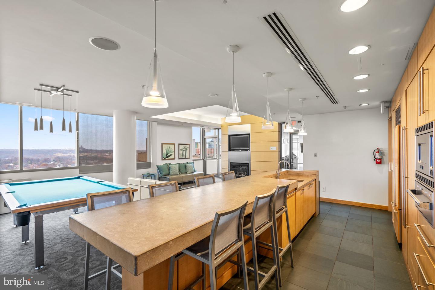 2001 15TH ST N #813, ARLINGTON, Virginia 22201, ,1 BathroomBathrooms,Residential,For sale,2001 15TH ST N #813,VAAR2066292 MLS # VAAR2066292