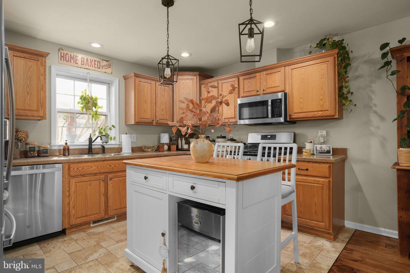 25326 MARYLAND AVE, ONLEY, Virginia 23418, 3 Bedrooms Bedrooms, ,3 BathroomsBathrooms,Residential,For sale,25326 MARYLAND AVE,VAAC2002412 MLS # VAAC2002412