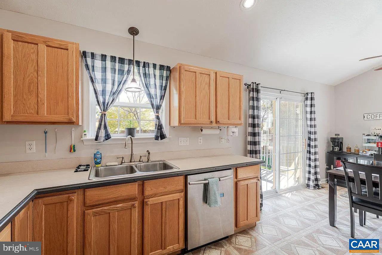 61 GOLDEN MAPLE LANE, MAURERTOWN, Virginia 22644, 3 Bedrooms Bedrooms, ,2 BathroomsBathrooms,Residential,For sale,61 GOLDEN MAPLE LANE,VASH2013050 MLS # VASH2013050 61 GOLDEN MAPLE LANE, MAURERTOWN, Virginia 22644, 3 Bedrooms Bedrooms, ,2 BathroomsBathrooms,Residential,For sale,61 GOLDEN MAPLE LANE,VASH2013050 MLS # VASH2013050