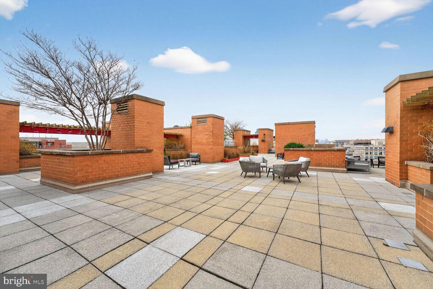 616 E ST NW #807, WASHINGTON, District Of Columbia 20004, 3 Rooms Rooms,1 BathroomBathrooms,Residential,For sale,616 E ST NW #807,DCDC2232632 MLS # DCDC2232632