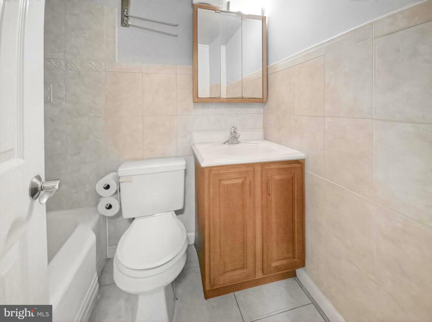 1801 CLYDESDALE PL NW #211, WASHINGTON, District Of Columbia 20009, ,1 BathroomBathrooms,Residential,For sale,1801 CLYDESDALE PL NW #211,DCDC2232642 MLS # DCDC2232642