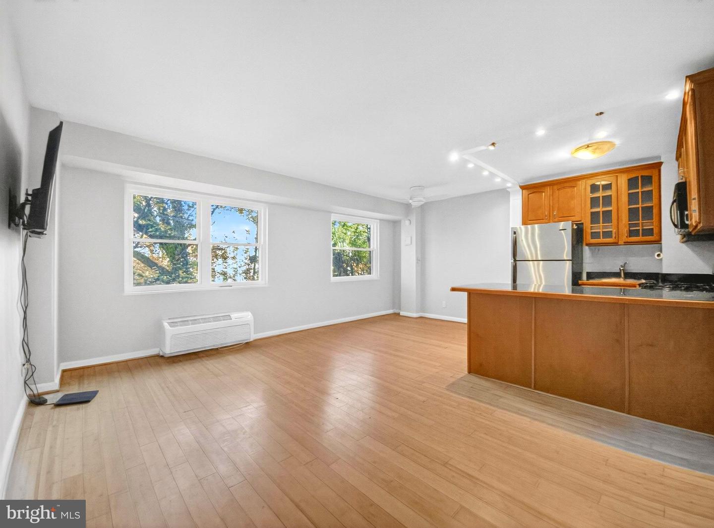 1801 CLYDESDALE PL NW #211, WASHINGTON, District Of Columbia 20009, ,1 BathroomBathrooms,Residential,For sale,1801 CLYDESDALE PL NW #211,DCDC2232642 MLS # DCDC2232642