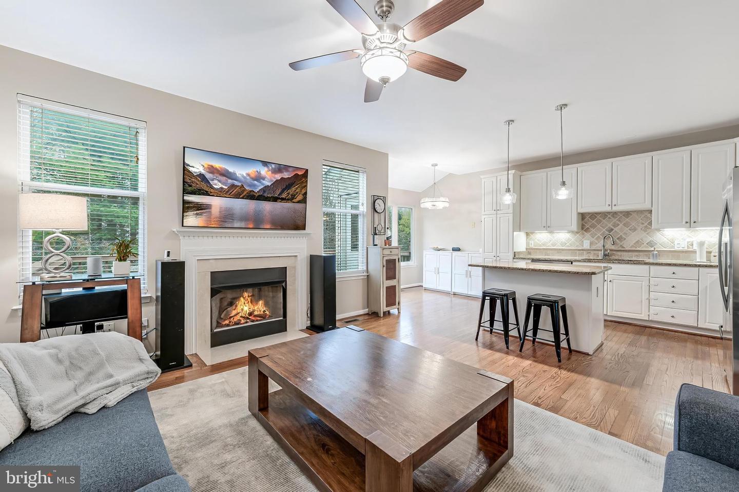 43893 SANDBURG SQ, ASHBURN, Virginia 20147, 3 Bedrooms Bedrooms, ,3 BathroomsBathrooms,Residential,For sale,43893 SANDBURG SQ,VALO2111460 MLS # VALO2111460