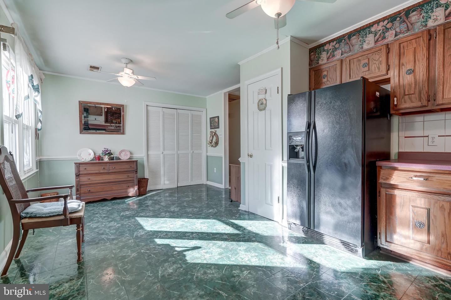 209 WALNUT WOODS DR, LOUISA, Virginia 23093, 4 Bedrooms Bedrooms, 12 Rooms Rooms,3 BathroomsBathrooms,Residential,For sale,209 WALNUT WOODS DR,VALA2008934 MLS # VALA2008934