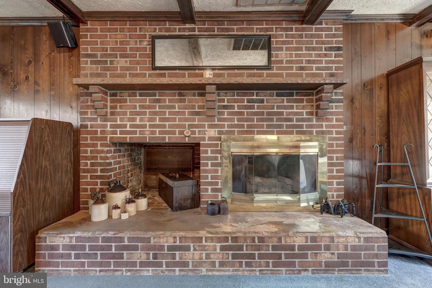 209 WALNUT WOODS DR, LOUISA, Virginia 23093, 4 Bedrooms Bedrooms, 12 Rooms Rooms,3 BathroomsBathrooms,Residential,For sale,209 WALNUT WOODS DR,VALA2008934 MLS # VALA2008934