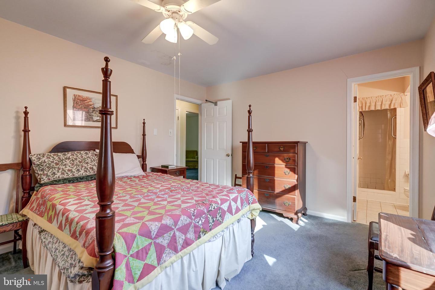 209 WALNUT WOODS DR, LOUISA, Virginia 23093, 4 Bedrooms Bedrooms, 12 Rooms Rooms,3 BathroomsBathrooms,Residential,For sale,209 WALNUT WOODS DR,VALA2008934 MLS # VALA2008934