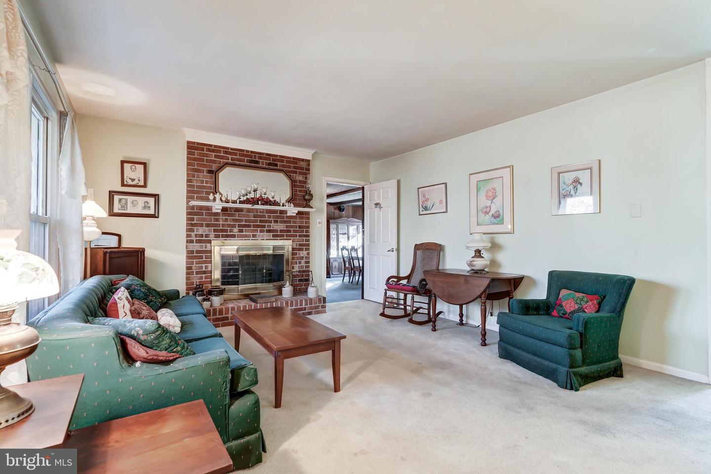 209 WALNUT WOODS DR, LOUISA, Virginia 23093, 4 Bedrooms Bedrooms, 12 Rooms Rooms,3 BathroomsBathrooms,Residential,For sale,209 WALNUT WOODS DR,VALA2008934 MLS # VALA2008934