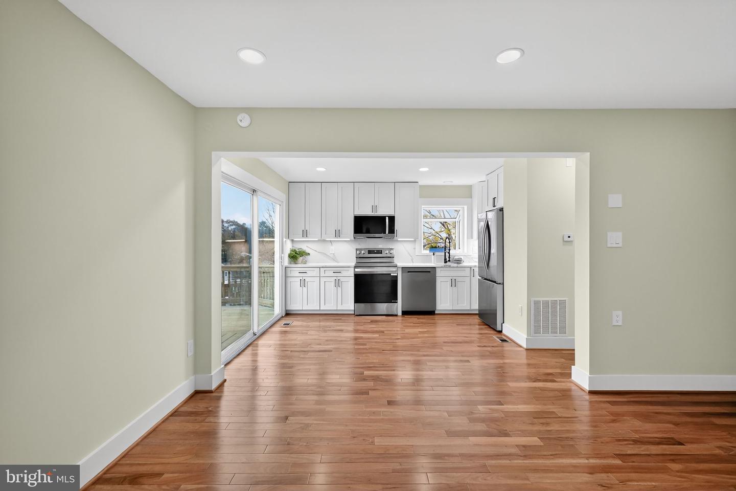 1943 S LOWELL ST, ARLINGTON, Virginia 22204, 2 Bedrooms Bedrooms, ,2 BathroomsBathrooms,Residential,For sale,1943 S LOWELL ST,VAAR2066308 MLS # VAAR2066308 1943 S LOWELL ST, ARLINGTON, Virginia 22204, 2 Bedrooms Bedrooms, ,2 BathroomsBathrooms,Residential,For sale,1943 S LOWELL ST,VAAR2066308 MLS # VAAR2066308